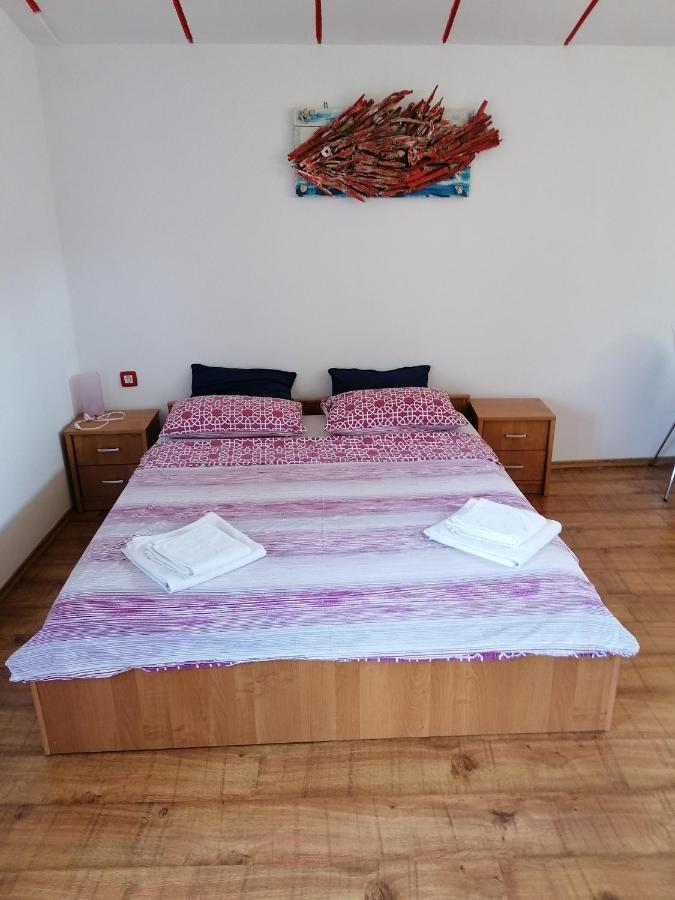 Nice Studio Near Centar+Free Parking Ровинь Экстерьер фото